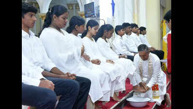 Maundy Thursday observed with devotion, solemnity