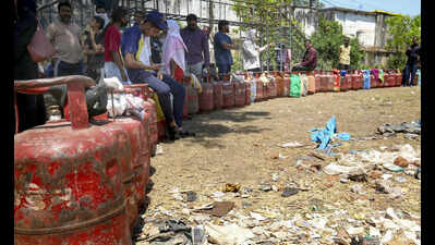 Three held as illegal LPG refilling racket busted in Palam village, 45 cylinders seized