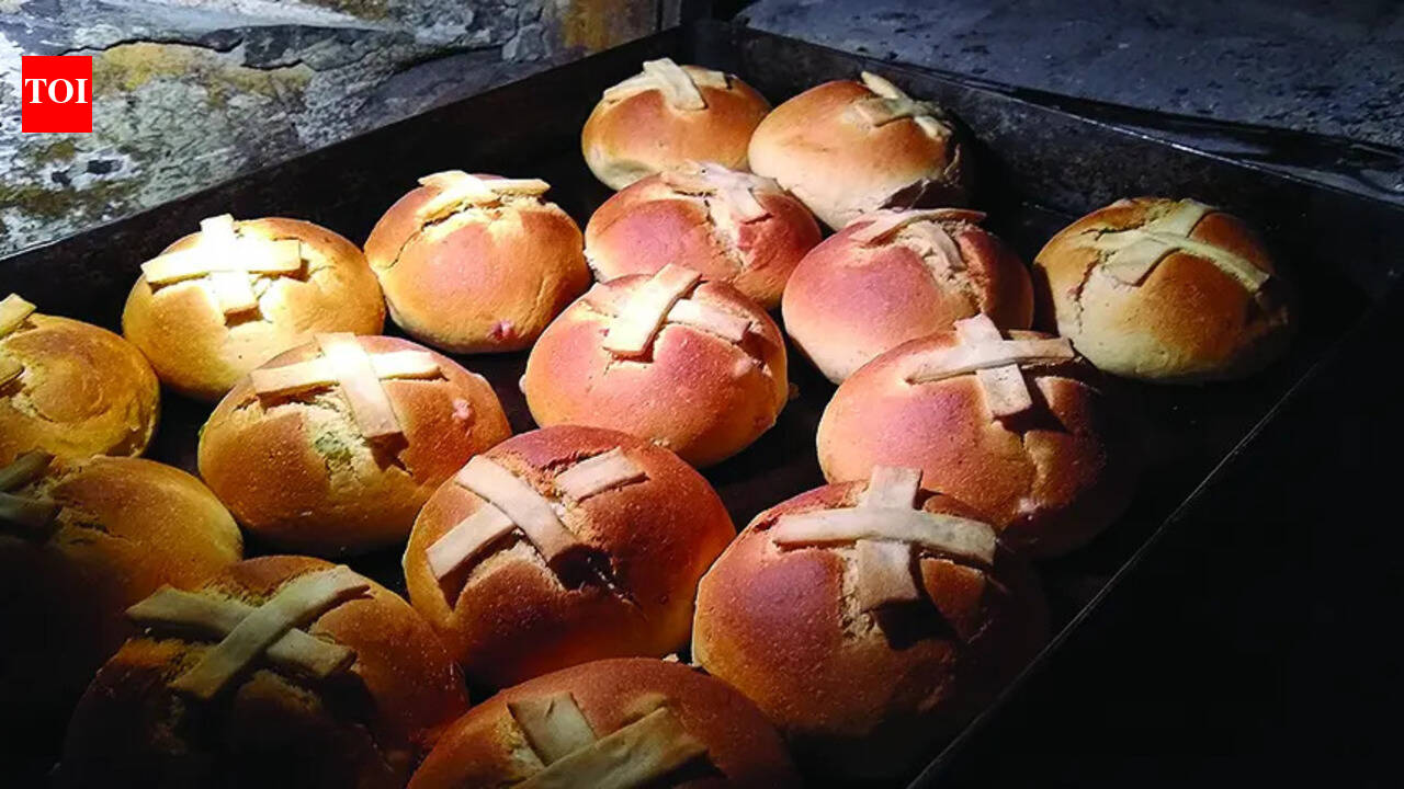 Bakers achieve one-tonne hot cross bun target despite LPG shortage
