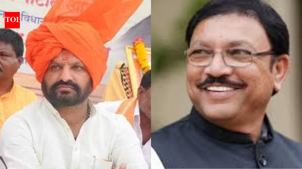 2 UBT MPs Nagesh Ashtikar, Sanjay Deshmukh attend Sena minister's Delhi dinner meet