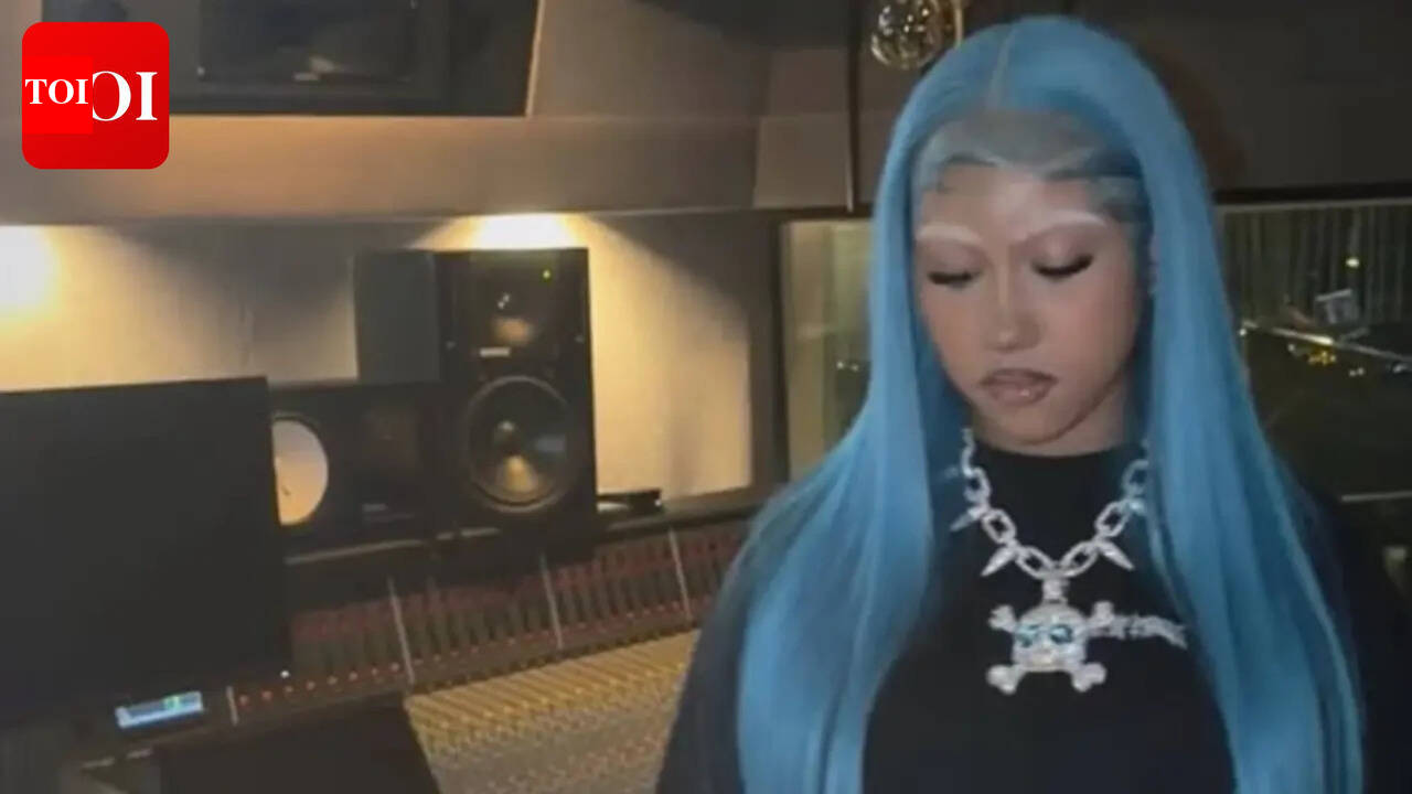 North West joins dad Kanye at LA concert: Performs ‘Miss Westie’, ‘Talking’, and ‘Piercing on My Wrist’ | – The Times of India