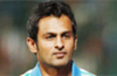Shoaib Malik rejects county offers to play for Pakistan