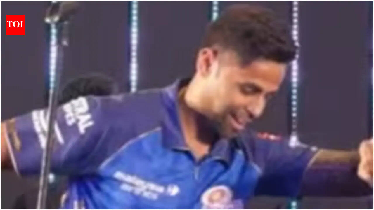 ‘Dhurandhar’: Cricketer Suryakumar Yadav nails Akshaye Khanna's viral ‘FA9LA’ step