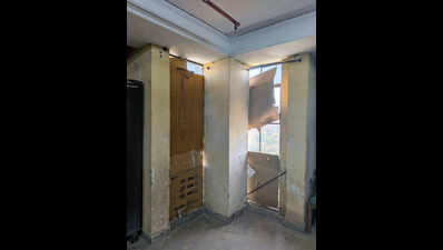 Cardboard covered windows & damaged books: JNUSU flags poor state of university library