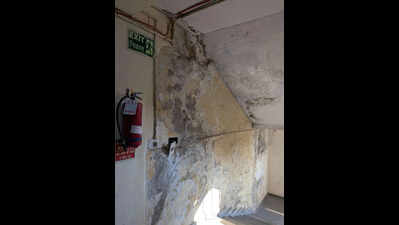 Cardboard covered windows & damaged books: JNUSU flags poor state of university library