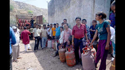 Delhi court: LPG black marketing ‘strikes at root of public welfare’