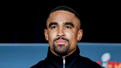 Jalen Hurts’ future hanging by a thread as Eagles take hard stance