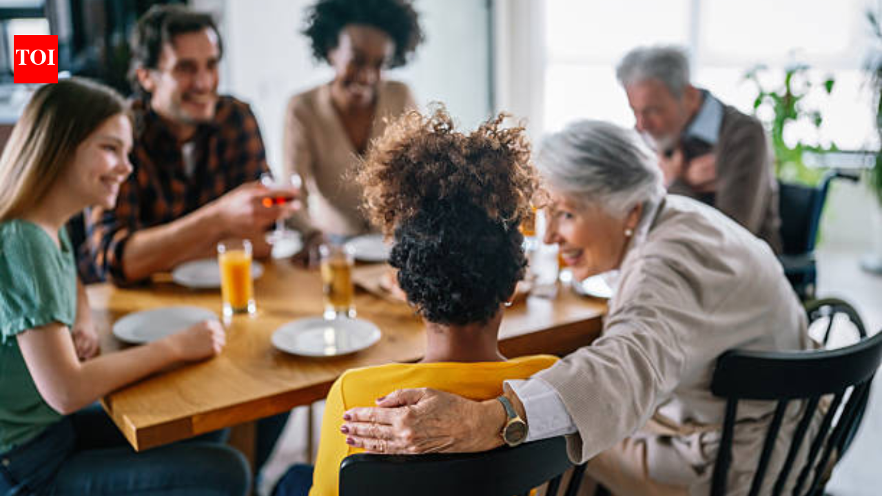 The silent dinner table: Why teenagers talk less at home than anywhere else