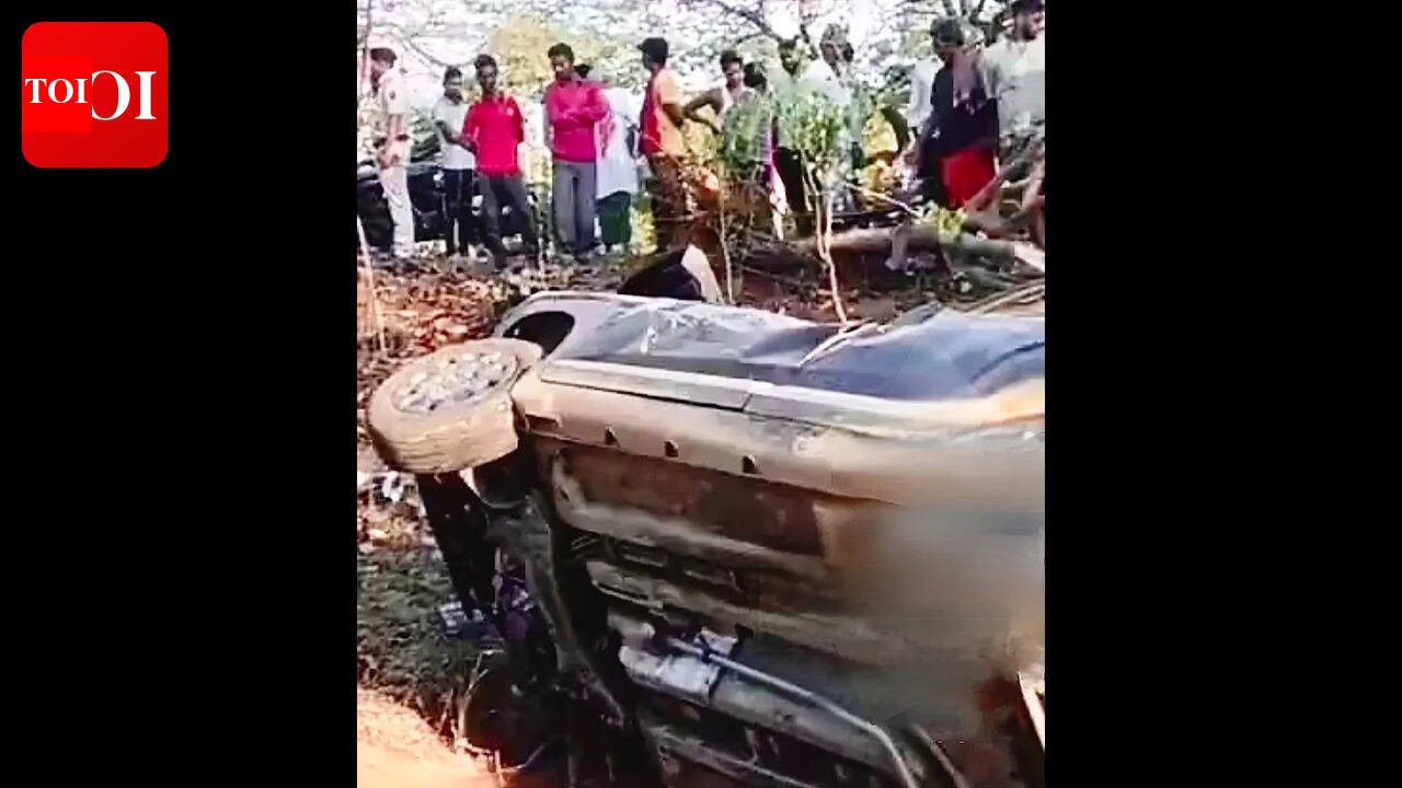 Three die, 4 hurt in Banka bike-SUV collision