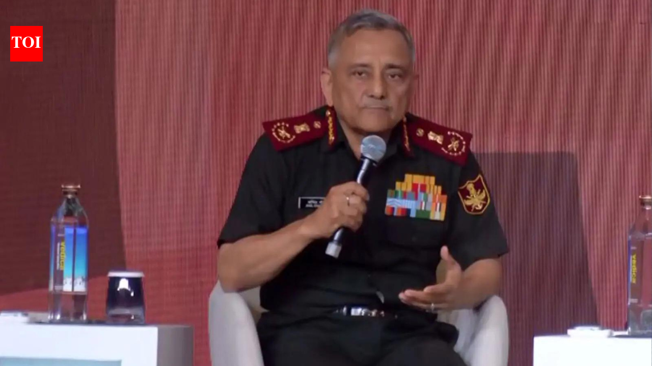 CDS Gen Anil Chauhan reviews operational readiness of Chinar Corps, underlines imperative of jointness, multi-domain preparedness