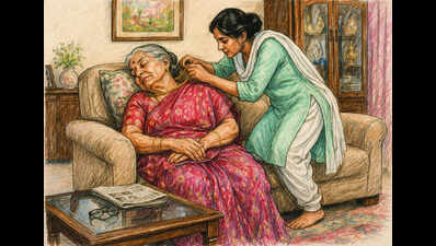 Woman poses as domestic help, drugs senior citizen & steals gold chain