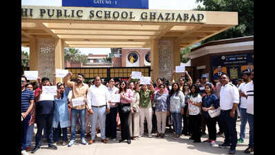  Parents protest 7-hr long school days at DPS Ghaziabad
