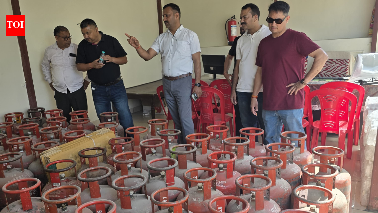 Uttarakhand STF seizes 101 LPG cylinders in Roorkee