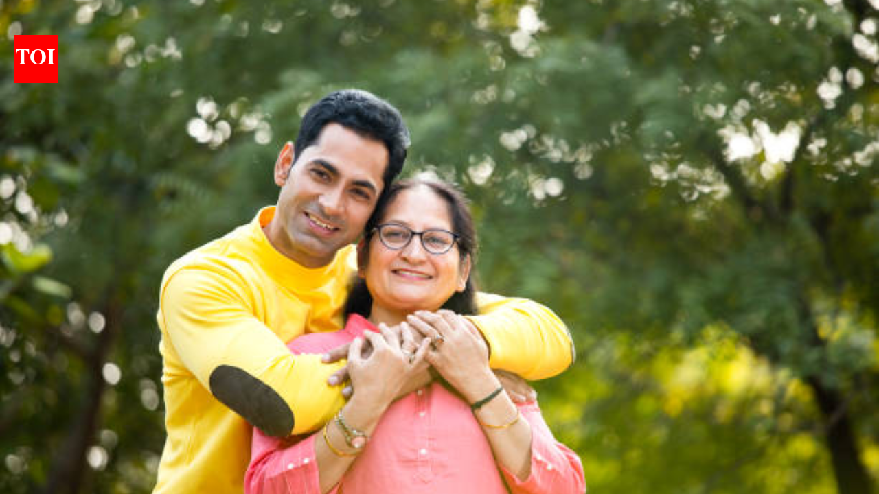 He bought his mom expensive glasses, she said no: The real cost of an expensive gift? Convincing your parents to accept it​​