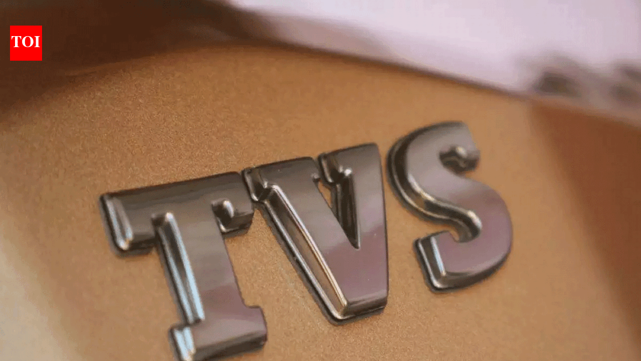 Amid Mehli’s challenge, Venu quits a Tata trust