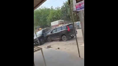 Two friends ram SUVs into each other in Gurgaon road rage