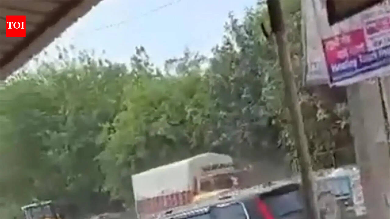 Two friends ram SUVs into each other in Gurgaon road rage