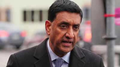 Cursing at Iran won't reopen Strait of Hormuz: Ro Khanna says Obama-like statesmanship needed now