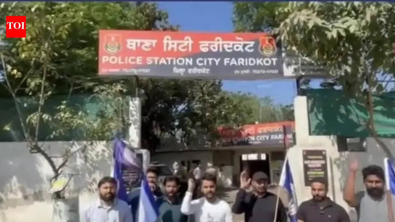 Berozgar Sanjha Morcha activists detained for disrupting CM event