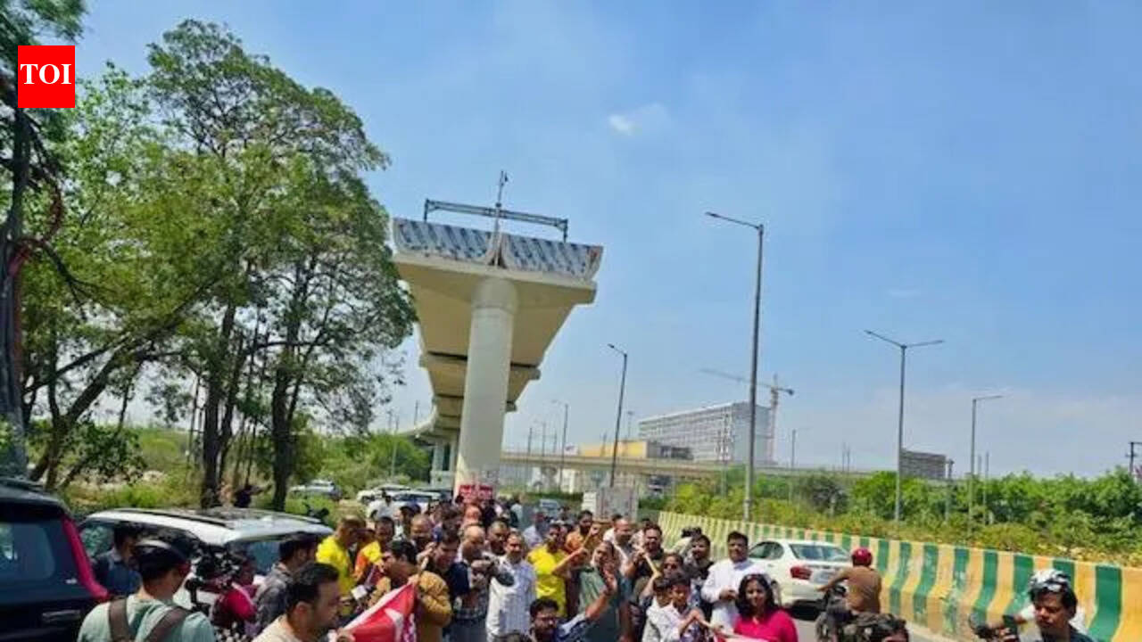 Greater Noida residents protest metro delay after DPR rejection