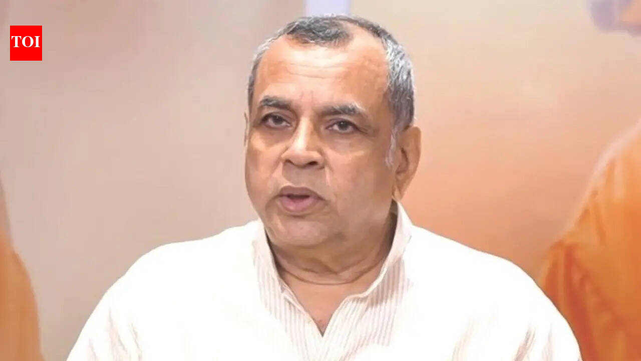 Paresh Rawal calls social media a 'puking pot': 'Negativity shouldn't be spread, I am trying to improve'