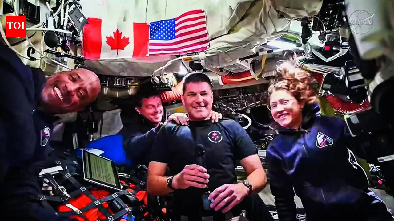 रेडियो मौन, सूर्य ग्रहण, ‘अर्थराइज’ रिडक्स: चंद्रमा की उड़ान के दौरान आर्टेमिस II अंतरिक्ष यात्री क्या देखेंगे