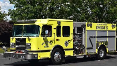  Two Pennsylvania firefighters killed in crash while on duty