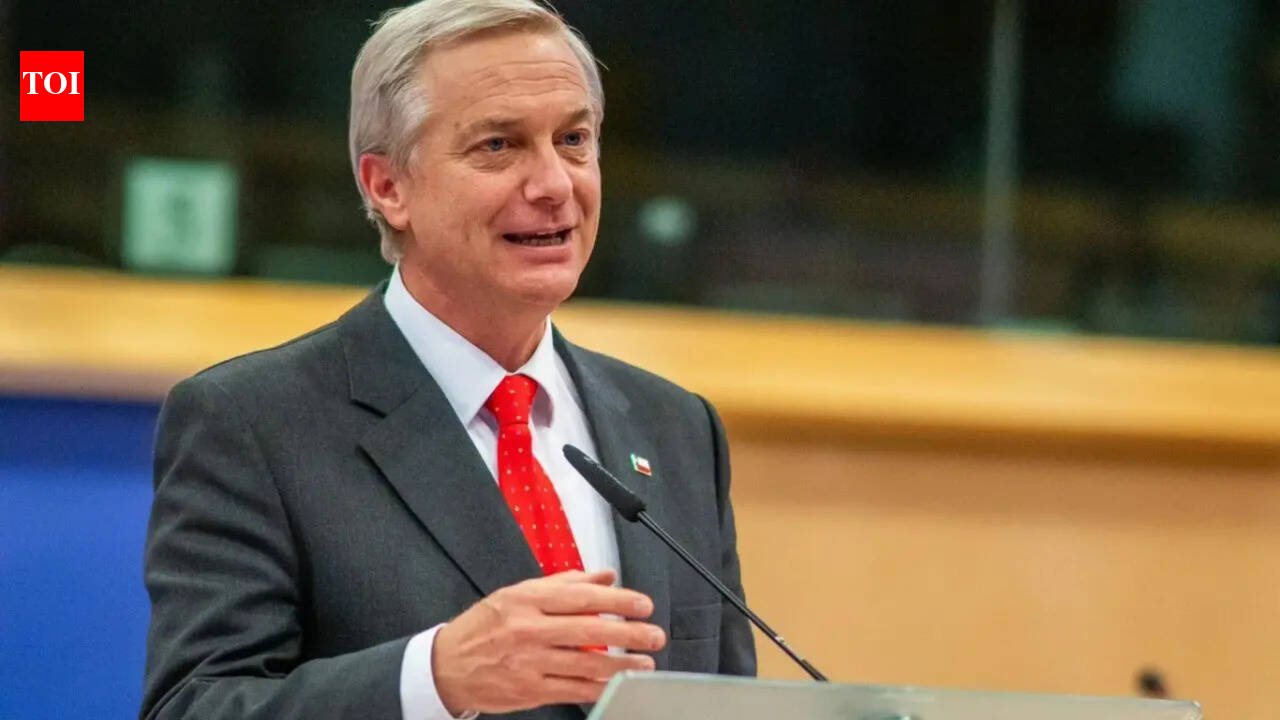 Chile's Kast to visit Argentina for first foreign tripx