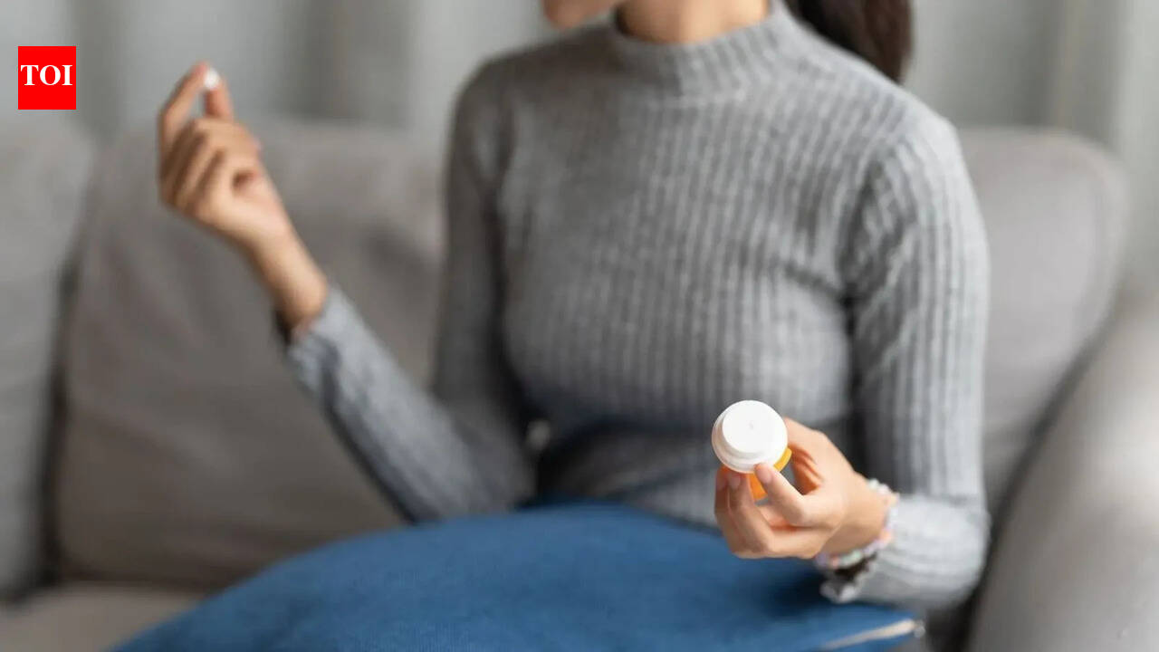 Vitamin Deficiency Warning Signs: B12, D, and Iron Symptoms