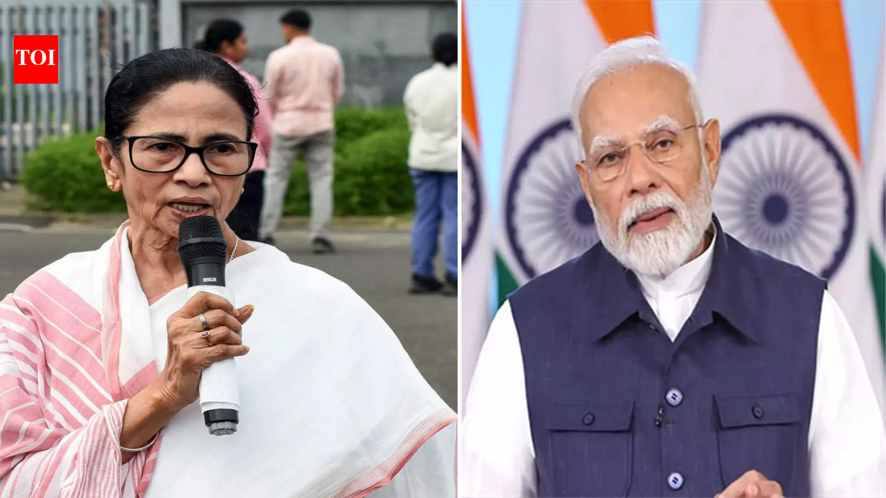 'You should resign': Mamata hits out at PM Modi's silence on Pakistan's threat to strike Kolkata