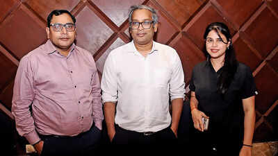 City doctors come together for an evening of exchange