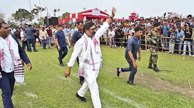 CM addresses Assam voters on mobile; claims visit ‘stopped’