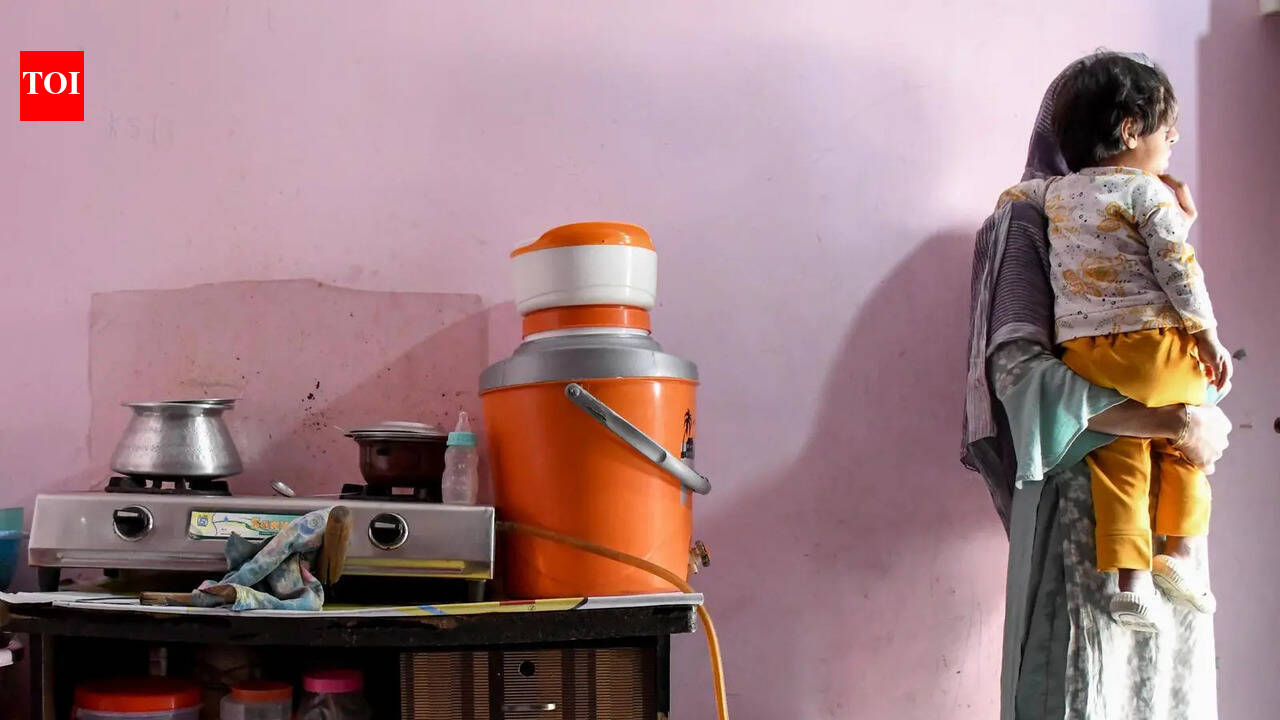 5kg LPG cylinders rolled out, but only 480 distributed in three days in Gurgaon