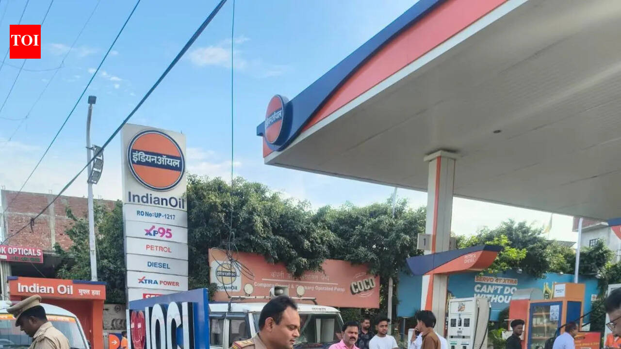 Cops issue 5,410 challans, seize 293 two-wheelers in special drive