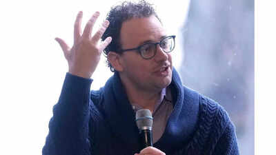 Some Anthropic shareholders to CEO Dario Amodei: You forgot that only your company's tech was being used in things at the Pentagon, so how can …