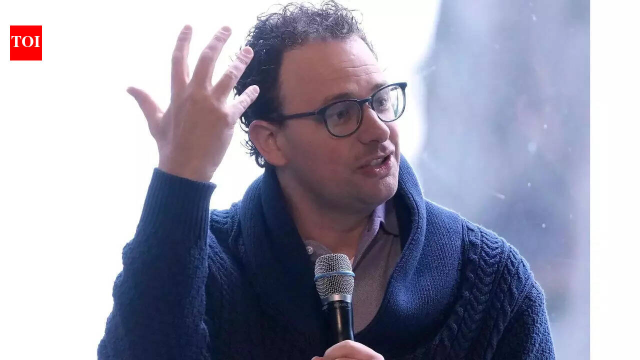 Some Anthropic shareholders to CEO Dario Amodei: You forgot that only your company's tech was being used in things at the Pentagon, so how can …