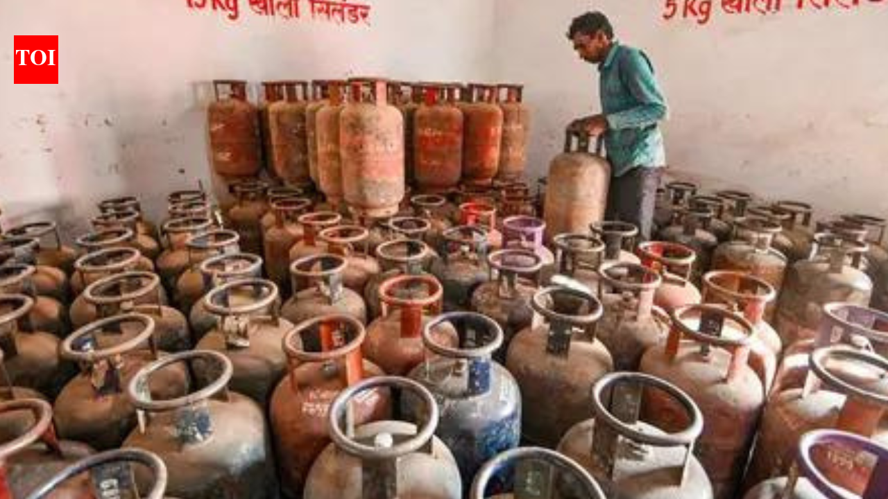 KMVN gas manager dies, colleagues cite 'work pressure'