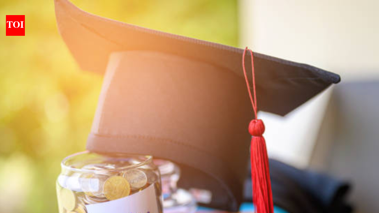 Delhi government invites scholarship applications for SC, ST, OBC students for 2025-26, apply by April 30