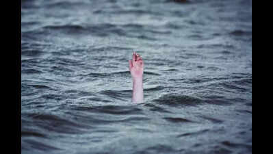 2 girls drown in village pond