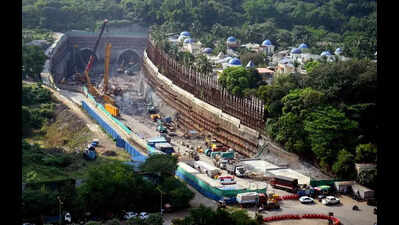 Chief minister Devendra Fadnavis launches Thane-Borivli tunnel boring machine; calls it ‘engineering marvel’