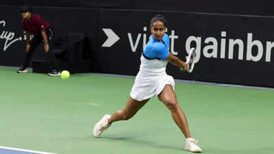 BJK Cup: India put on backfoot by Thailand before rain halts play