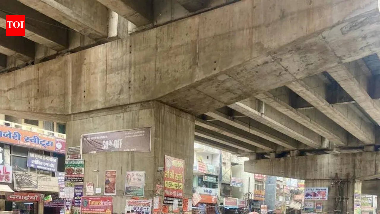 Residents demand parking under Bhangel Elevated Road