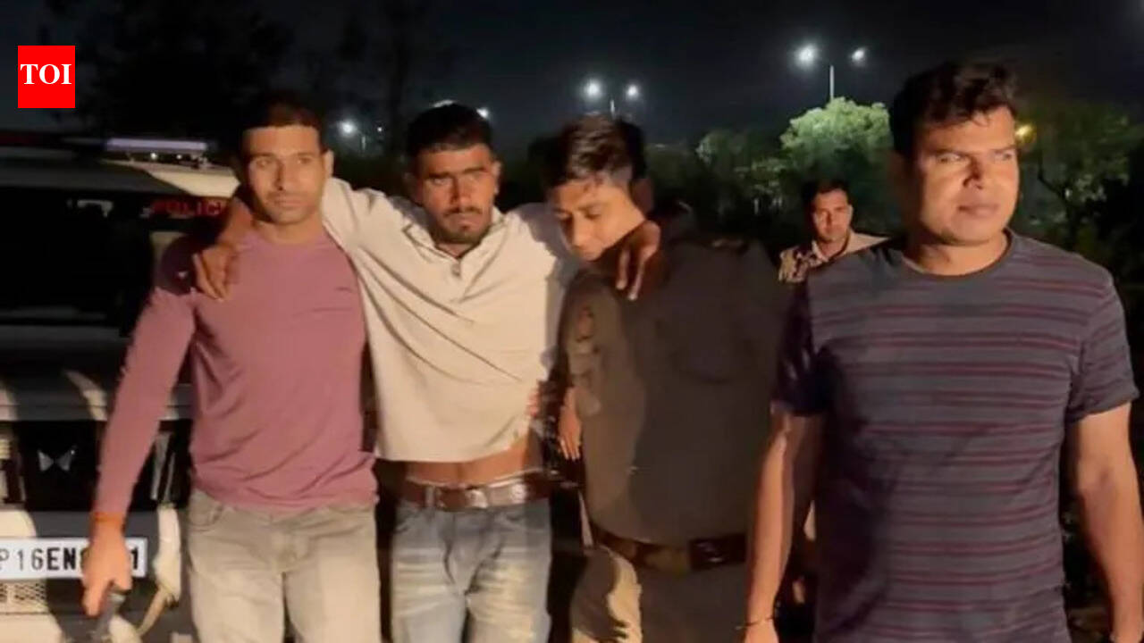 Man shoots at farmer, held after gunfight with police in Noida