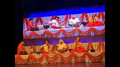 Tribute paid to Ravi Shankar with mellifluous notes