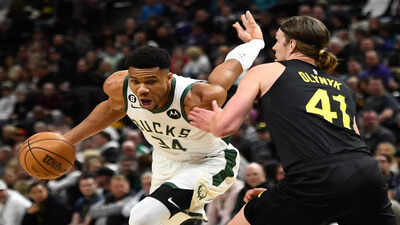 Is Giannis Antetokounmpo playing tonight vs the Brooklyn Nets? Latest update on the Milwaukee Bucks star's injury report (April 7, 2026)