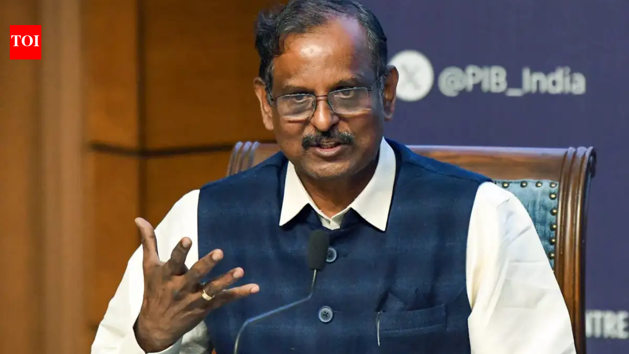 वास्तविक काम उड़ान के बाद शुरू होता है: इसरो प्रमुख ने मिशन संचालन को अंतरिक्ष महत्वाकांक्षाओं के केंद्र में रखा | भारत समाचार