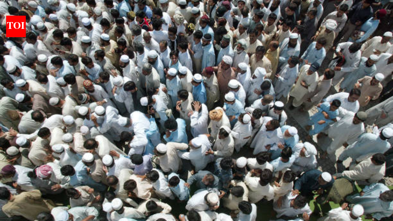 Saudi Arabia’s life expectancy rises to nearly 80 years, up from 74 in 2016