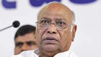 BJP Calls Kharge’s ‘Snake’ Remark Dangerous, Alleges Communal Provocation