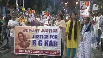  Abhaya’s mother on joining politics