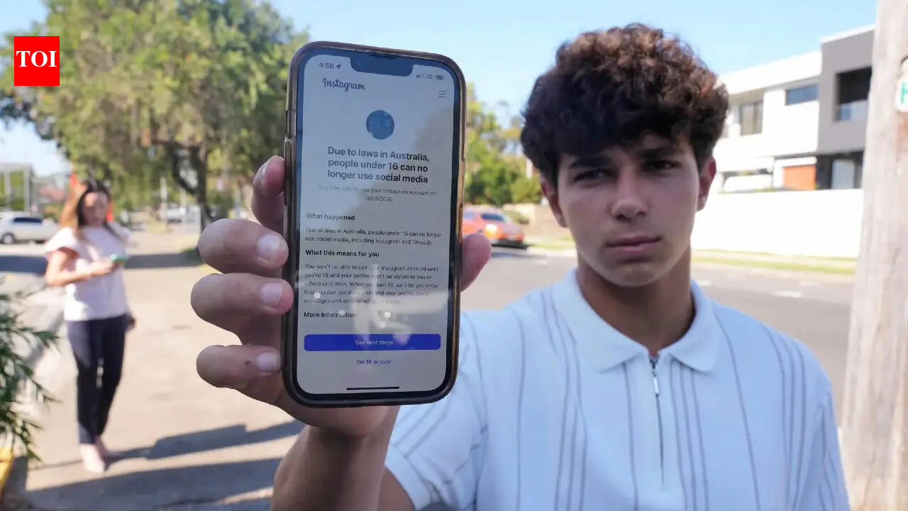 Greece follows Australia, bans social media for under-15s from this date